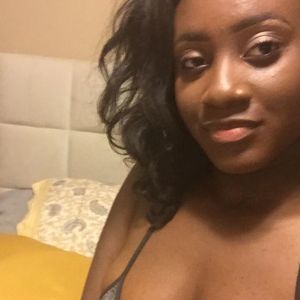 Meet your Posher, Mia